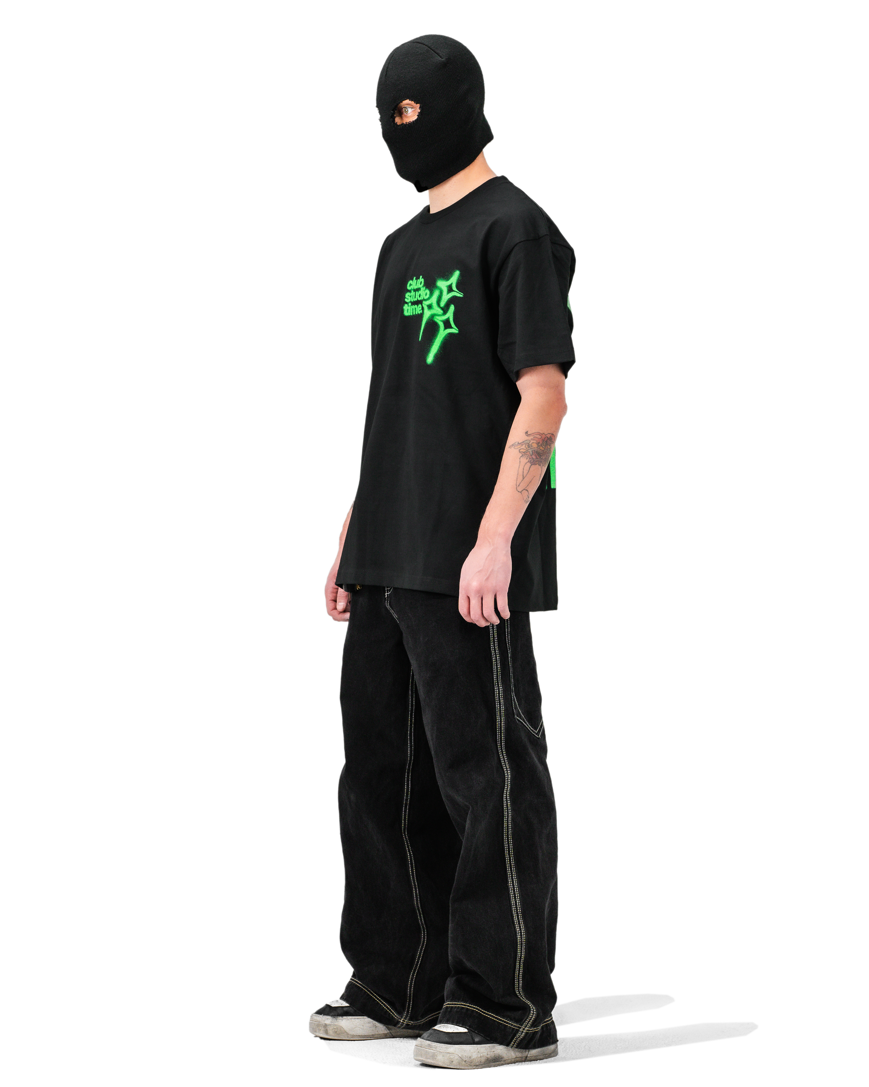 SIGNATURE TEE B/RAVE GREEN