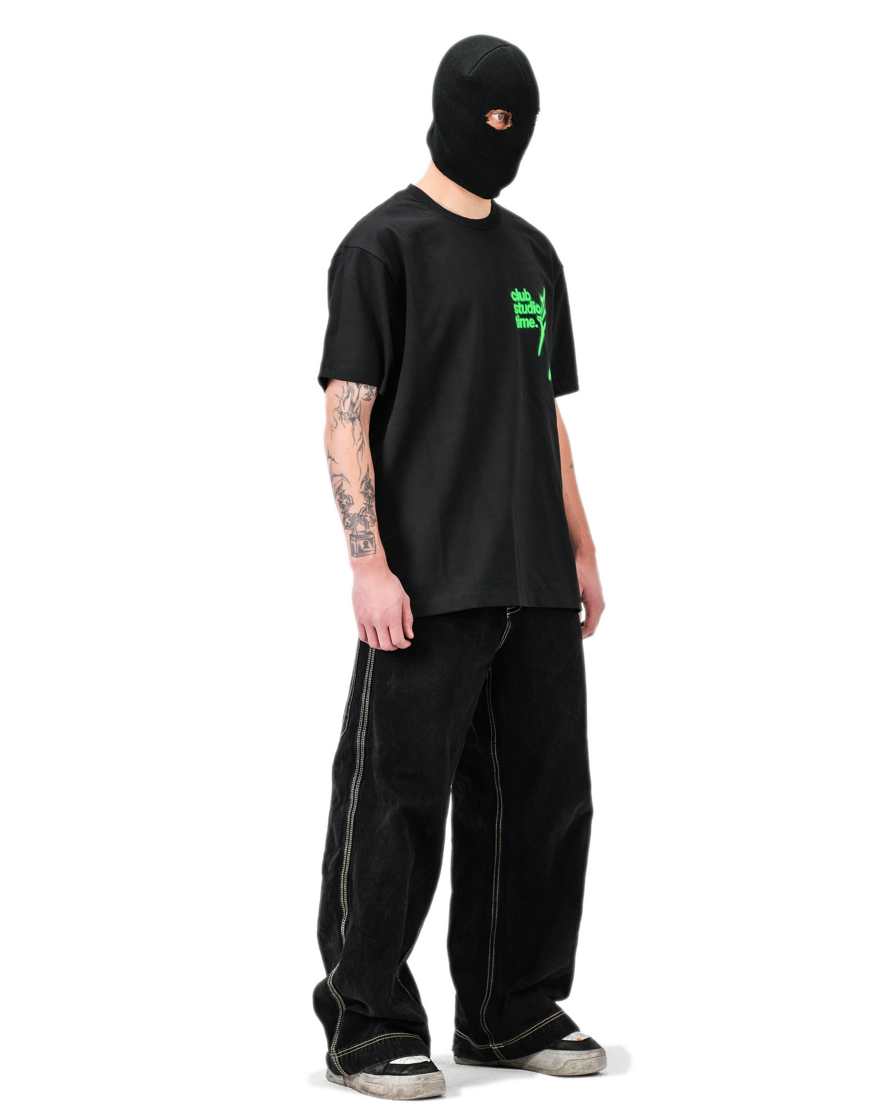 SIGNATURE TEE B/RAVE GREEN